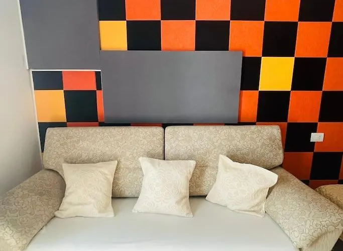 Vicino Aeroporto - Orange Marina Lägenhet *