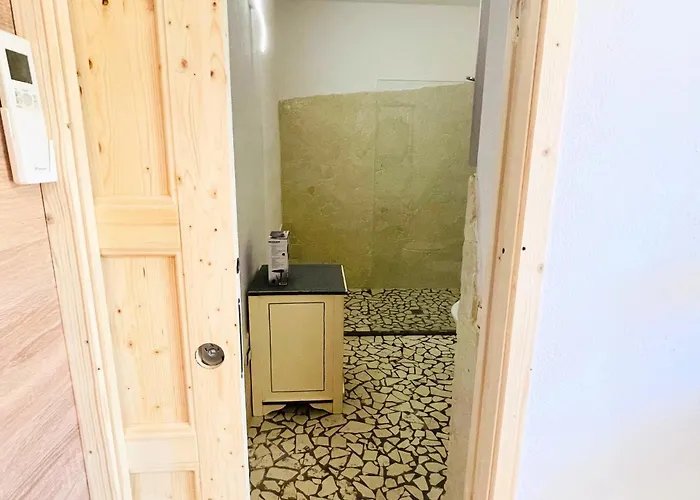 Vicino Aeroporto - Orange Marina Olbia