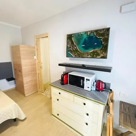 Vicino Aeroporto - Orange Marina Apartment