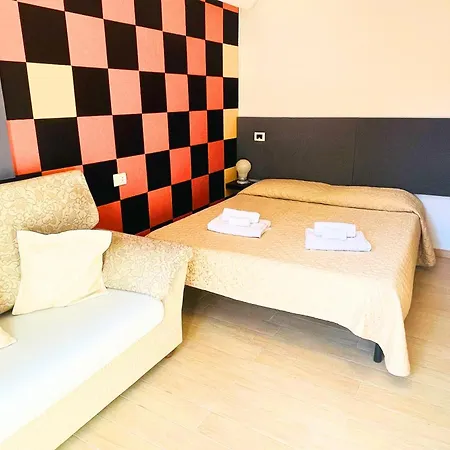 Vicino Aeroporto - Orange Marina Όλμπια