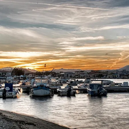 Vicino Aeroporto - Orange Marina